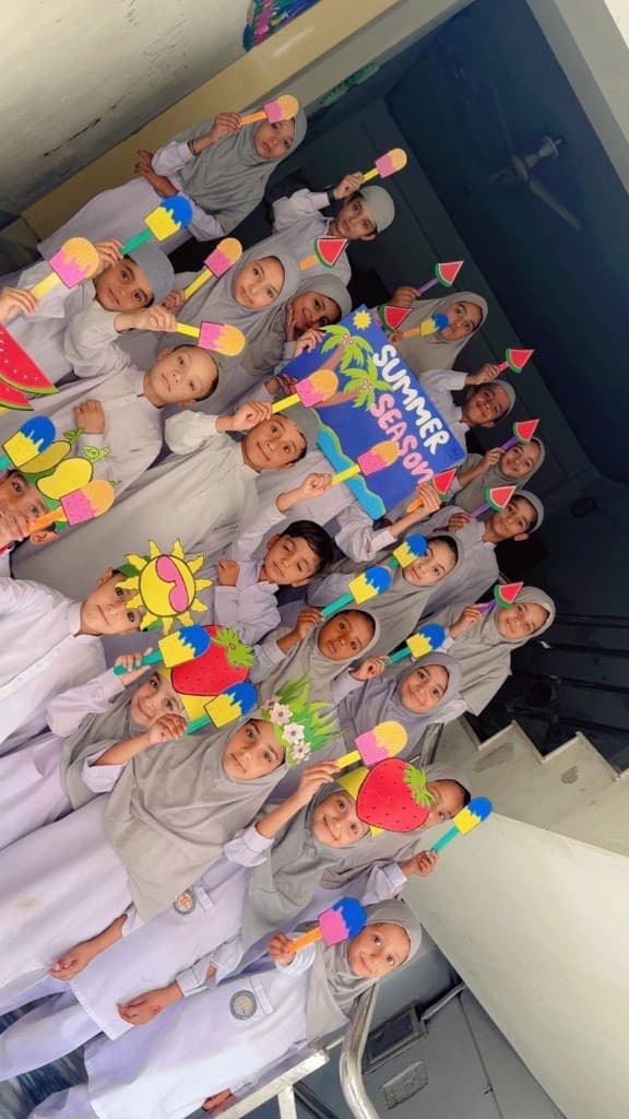 Summer activity - group moment 02